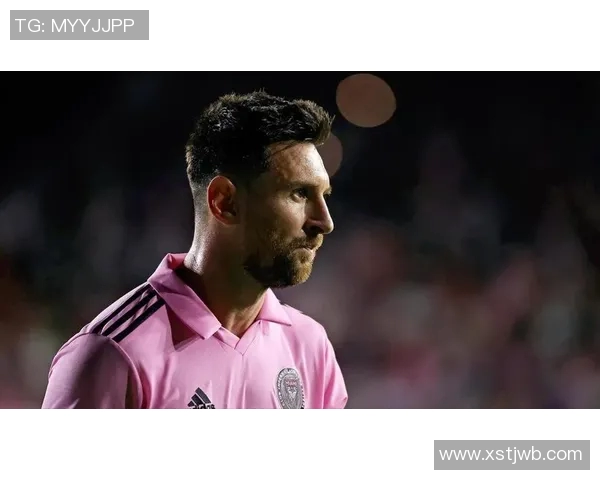 20世纪足坛十大传奇球星的辉煌事迹与影响力解析 20世纪足坛十大传奇球星的辉煌事迹与影响力解析